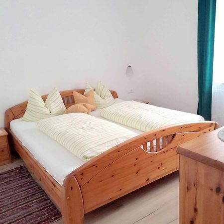 פלדקירשן אין קרנטן Ferienwohnung Steuerberg מראה חיצוני תמונה
